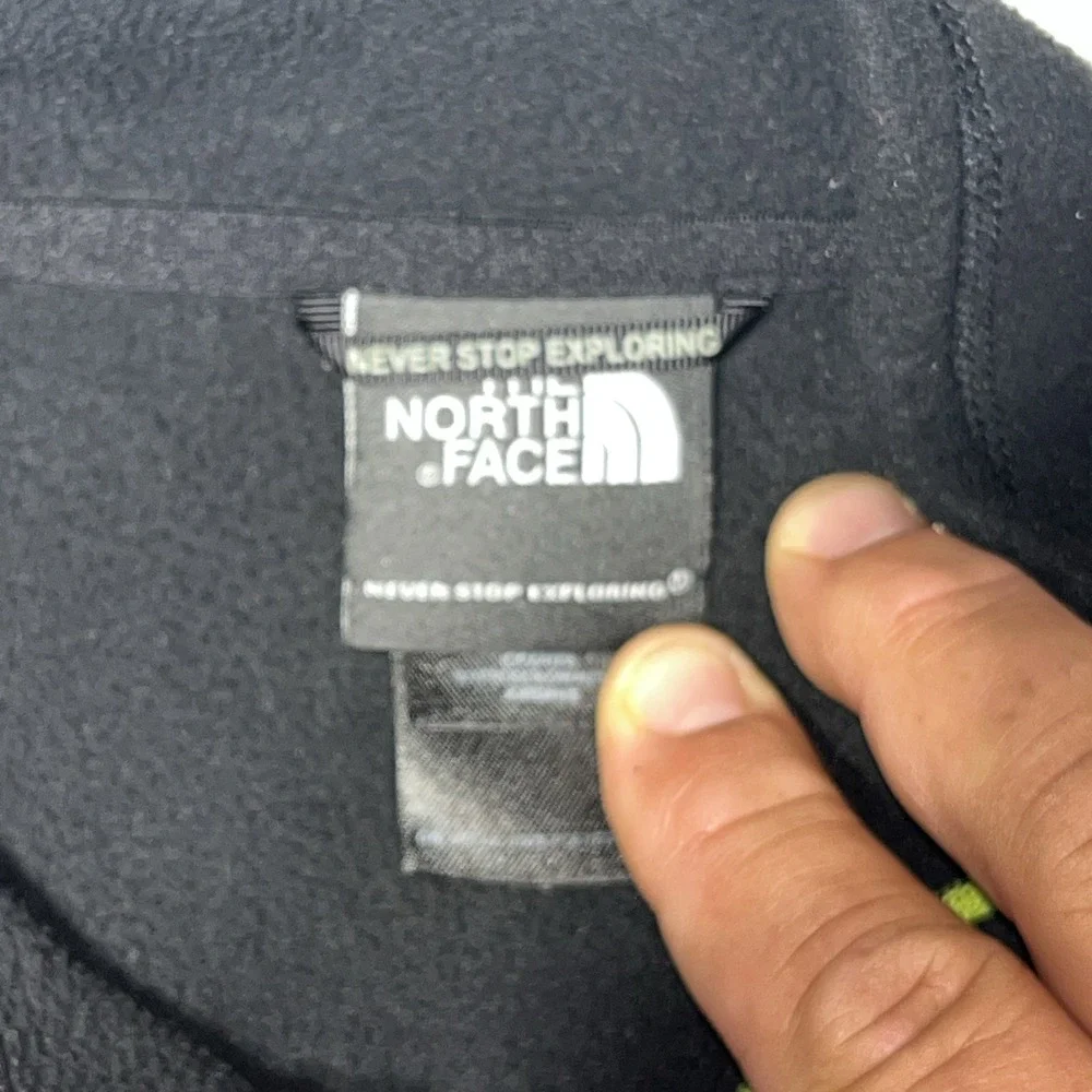The North Face Men's‎ TKA 100 Glacier 1/4 Zip Fleece Men's Small Pullover Black